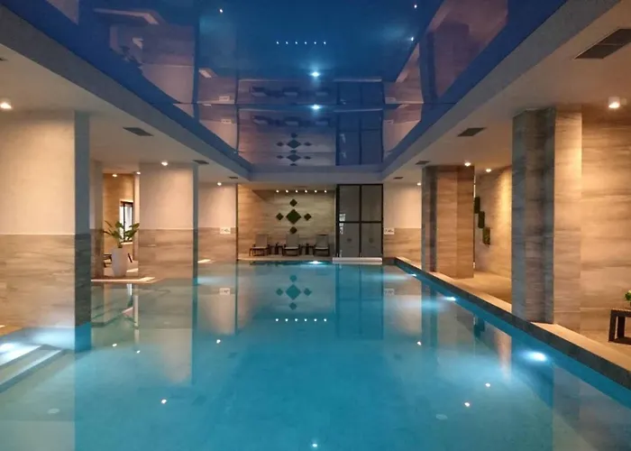 아파트 504 L Indoor Parking L Breakfast & Available