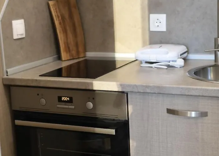 Apartmán 504 L Indoor Parking L Breakfast & Available