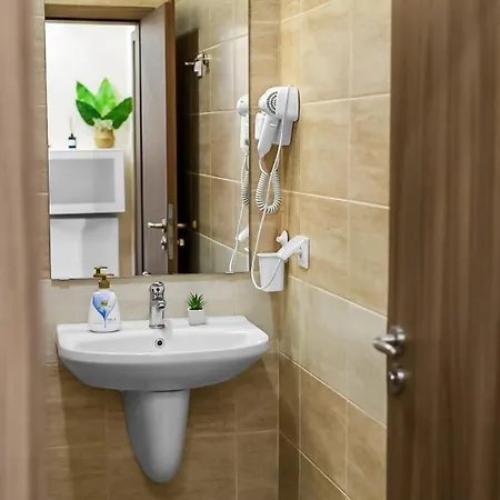 Burgas Residence 504 L Indoor Parking L Breakfast & Spa Available Lejlighed Burgas City