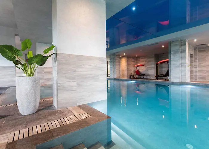 504 L Indoor Parking L Breakfast & Available Appartement Burgas